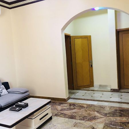 Farah Hotel Apartment Maszkat Kültér fotó