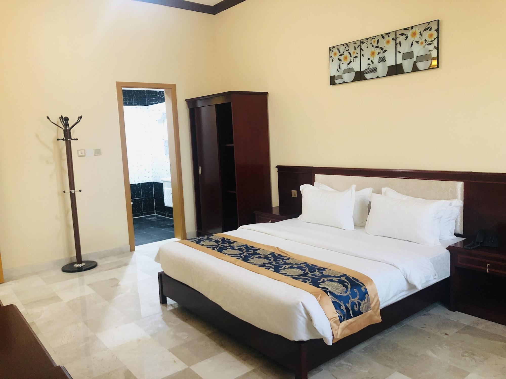 Farah Hotel Apartment Maszkat Kültér fotó