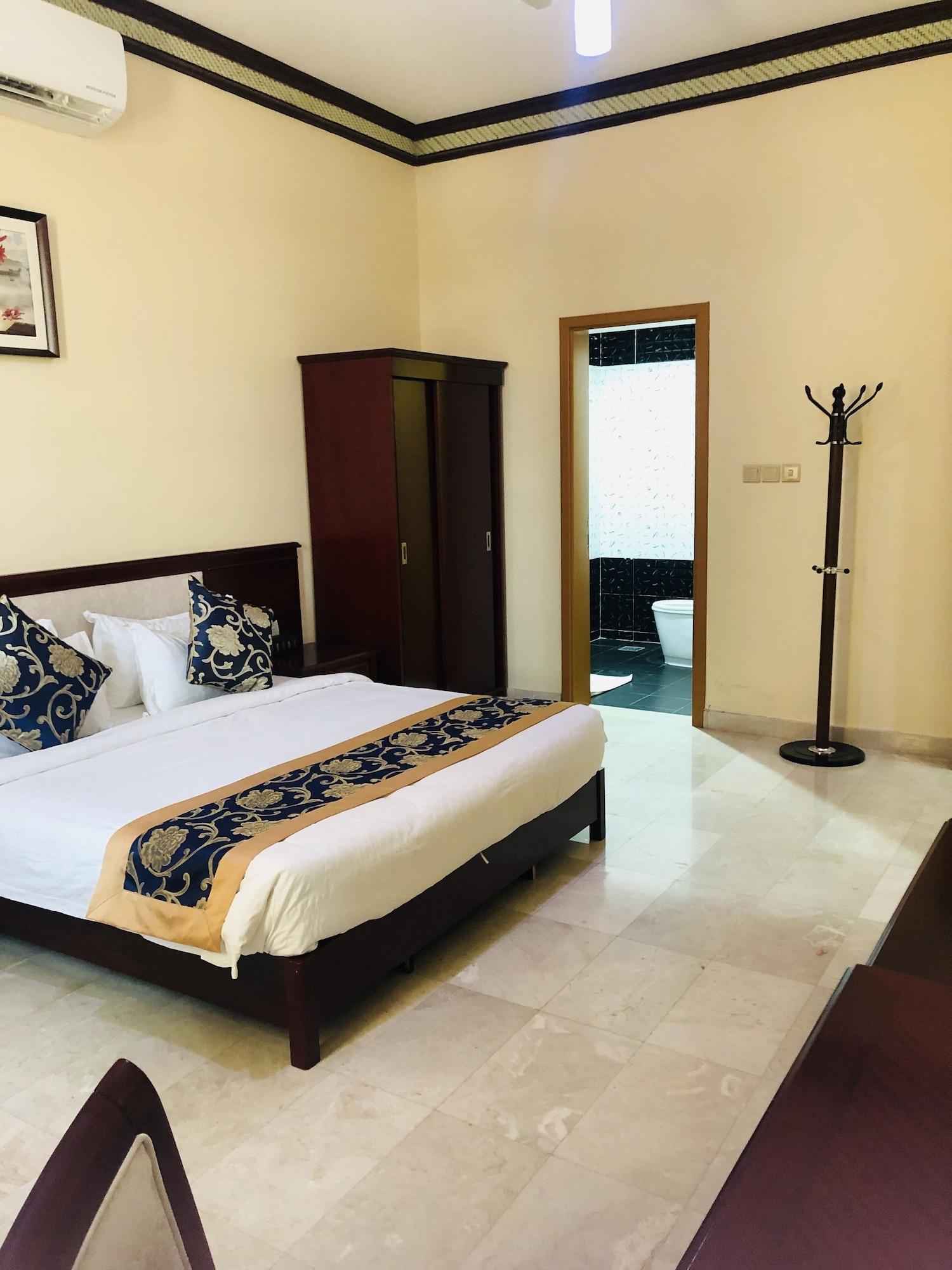 Farah Hotel Apartment Maszkat Kültér fotó